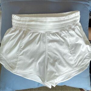 Lululemon Hotty Hot HR 2.5” White